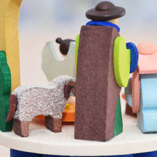 Indlæs billede til gallerivisning KRANK MUSIK BOKS 'CHRIST FØDSEL'