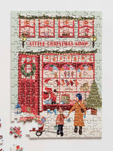 Indlæs billede til gallerivisning LITTLE CHRISTMAS SHOP - PUSLESPIL 150 brikker
