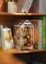 Indlæs billede til gallerivisning Miniature House Garden House
