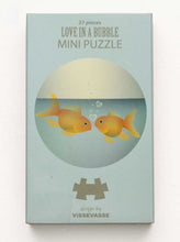 Indlæs billede til gallerivisning LOVE IN A BUBBLE - mini puzzle
