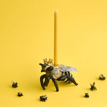 Indlæs billede til gallerivisning Queen Bee Cake Topper
